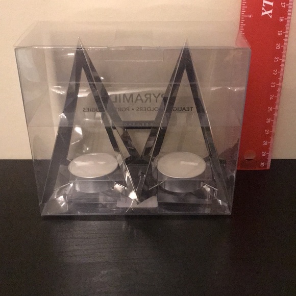 Torre & Tagus pyramid tea light holders set of 2 - Picture 3 of 6